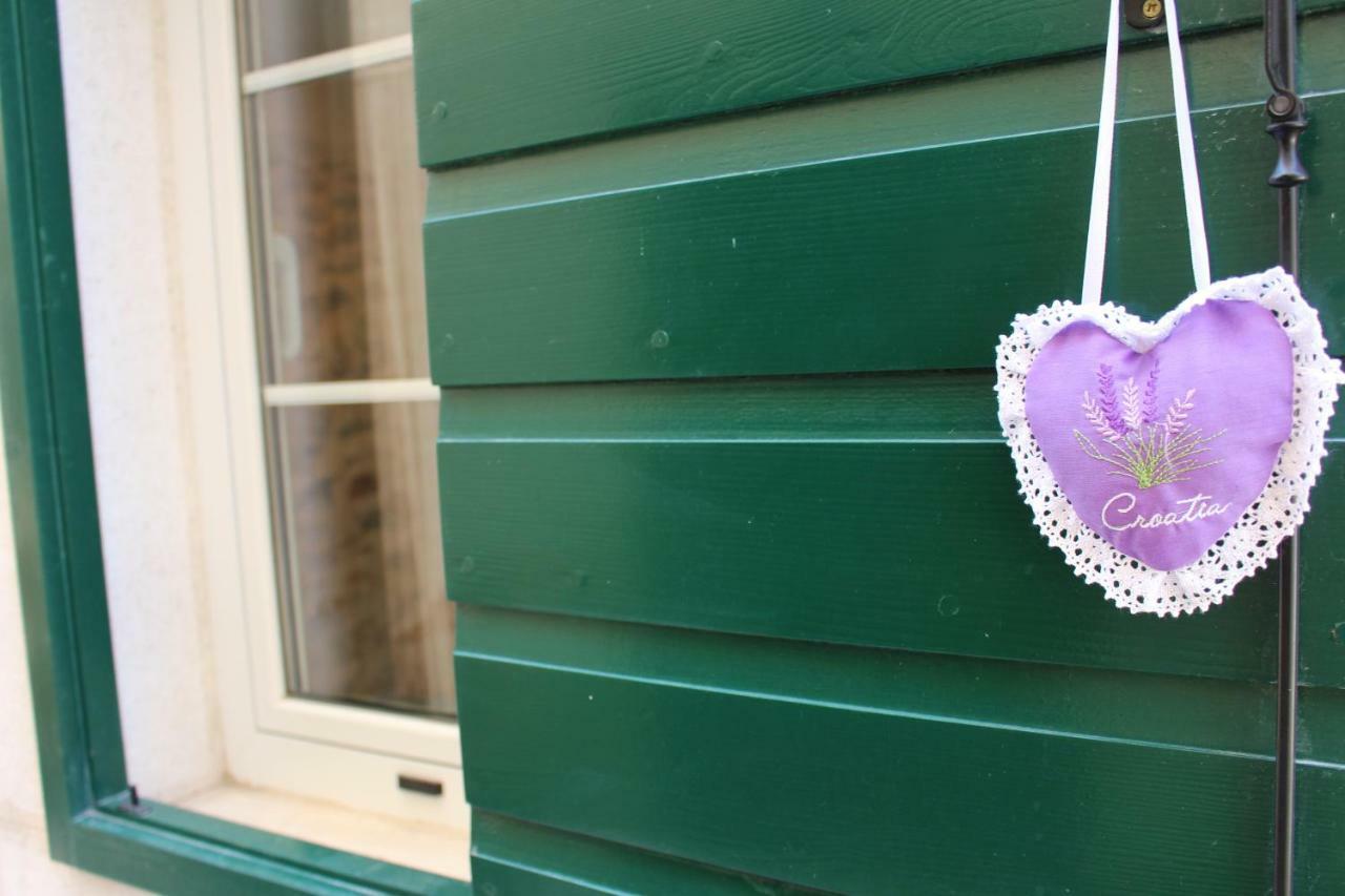 Lavanda Tribalj Eksteriør billede